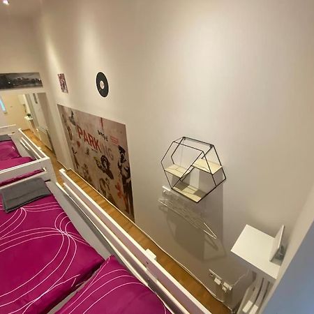 Ferienwohnung Cozy Appartm With + Airport/City Center Connection Wien Exterior foto